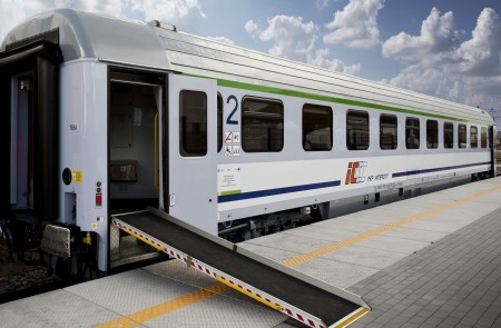 NEWAG to modernise passenger cars for PKP Intercity